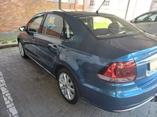 2017 Volkswagen Polo Sedan