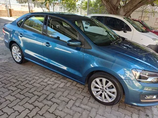2017 Volkswagen Polo Sedan