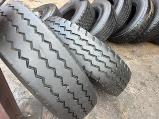 12r22,5 , 11r22,5 , 315/80r22,5 & 385 Supersingles Truck N Trailer Tyres