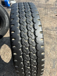 12R22,5 , 11R22,5 , 315/80R22,5 &amp; 385 Supersingles TRUCK N TRA