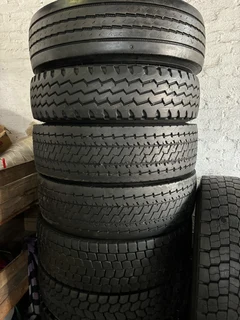 12R22,5 , 11R22,5 , 315/80R22,5 &amp; 385 Supersingles TRUCK TYRES