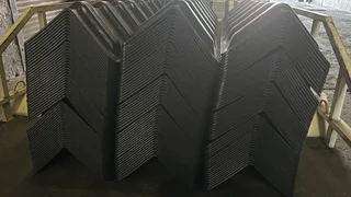 CORNER PLATES, STRAPS, RATCHETS, CHAINS, SATURNS, STOP BLOCKS, TARPAULINS, CARGO NETS ETC