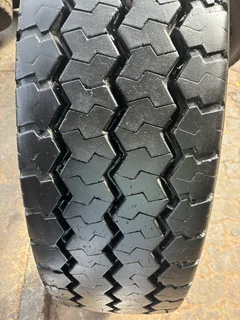 TRUCK &amp; TRAILER TYRES 12R22,5 ,11R22,5 ,315/80R22,5 &amp; 385supersingles