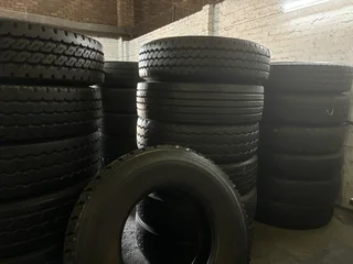 315/80r22.5 Tyres N Rims