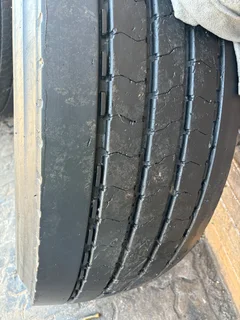 315/80R22.5 truck tyres