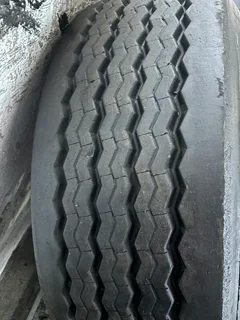 Truck &amp; trailer tyres 315/80R22.5
