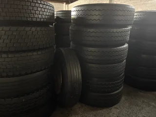 12R22,5 , 315/80R22,5 , 11R22,5 &amp; 385 Supersingle TYRES