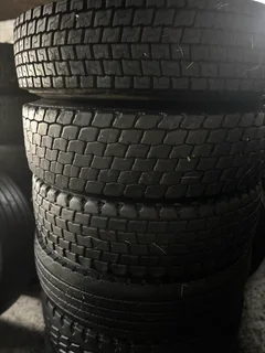 12R22,5 , 315/80R22,5 , 11R22,5 &amp; 385 Supersingle TYRES