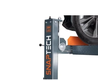 4 POST PARKING LIFTS (SNAPTECH) 3.6 ton - compact, safe, well designed and well priced