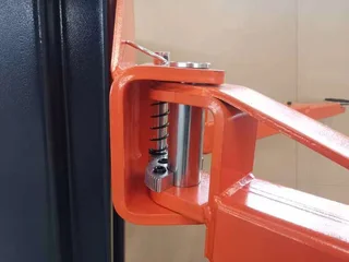 Base free 2 post car lifts/hoists - 4 ton lift capacity - SNAPTECH STEALTH - popular and robust