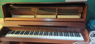 Piano Otto Bach R6000