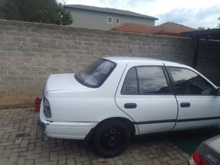 1999 Nissan Sentra Sedan