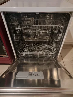 Kelvinator Dishwasher KD12WW.