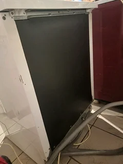 Kelvinator Dishwasher KD12WW.