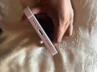 Apple IPhone 13 pink