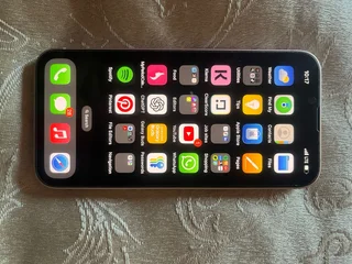 Apple IPhone 13 pink