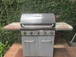 Stainless steel gas braai