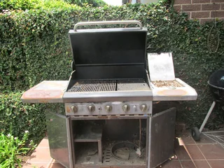 Stainless steel gas braai