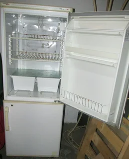 White fridge master with freezer