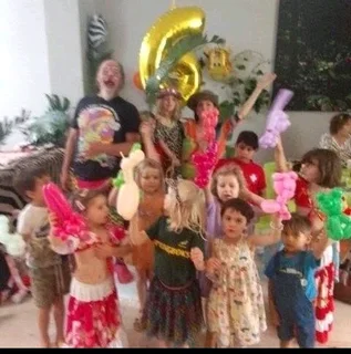 Kids Parties,  Magic and Balloon animals by Mungo the Clown