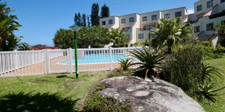 5 SLEEPER IN UVONGO OPEN FROM 19 DECEMBER TO 26 DECEMBER