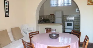 5 SLEEPER IN UVONGO OPEN FROM 19 DECEMBER TO 26 DECEMBER