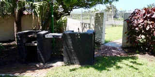 5 SLEEPER IN UVONGO OPEN FROM 19 DECEMBER TO 26 DECEMBER