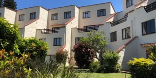 5 SLEEPER IN UVONGO OPEN FROM 19 DECEMBER TO 26 DECEMBER