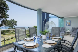 Luxurious Beachfront 8 Sleeper In Manaba Available 19 December To 27 December