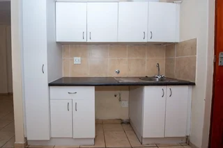 Looking for a female housemate