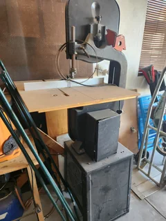 Bandsaw working codition wood or metal