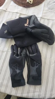 Reef men's wetsuit size ML