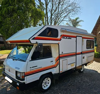 Mitsubishi WJ Companion Motorhome Camper