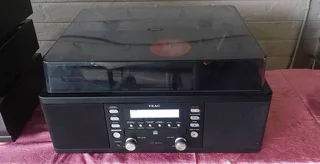Teac LP R500 CD / Radio / Recording / Turntable for LP Vinyl - Audio System