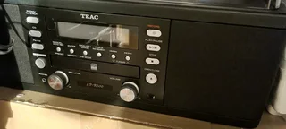 Teac LP R500 CD / Radio / Recording / Turntable for LP Vinyl - Audio System