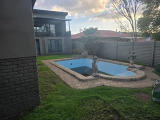 Apartment Available for a single male/female Rental in Solheim/Germiston