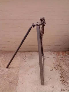 Standing pipe cutting wrench