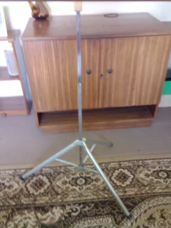 Radiant Champion Silver screen protector on stand