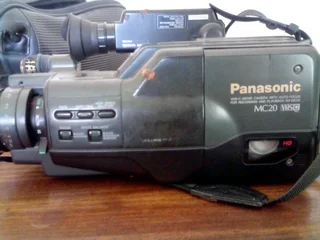 Panasonic video recorder with bag, 2 x rechargeable batteries and charger