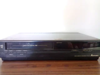 Mitsubishi VCR player &amp; recorder