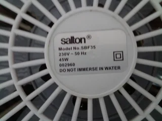 Salton Fan. Model number SBF35