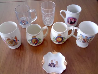 Selection of Coronation Memorabilia x 8