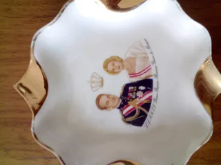 Selection of Coronation Memorabilia x 8