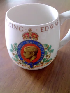 Selection of Coronation Memorabilia x 8