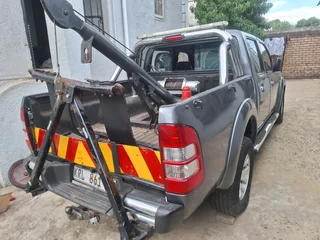 2009 ford renger 3.LT in very good condition