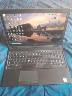 Dell Laptop latitude 5580 i5