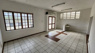 Office/storage space to rent in Deal Party