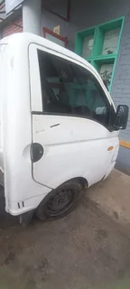 HYUNDAI H-100 STRIPPING FOR SPARES