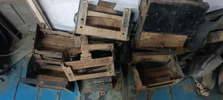 Hyundai H-100 And Kia K2700 Used Battery Holders