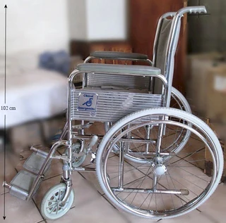 Villieria: Wheelchairs - manual push - 2nd hand - Clinical emergencies